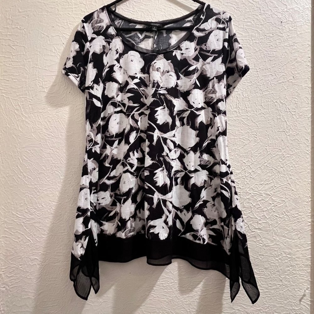 Simply Vera Vera‎ Wang Women's Black and White Print Blouse Size S